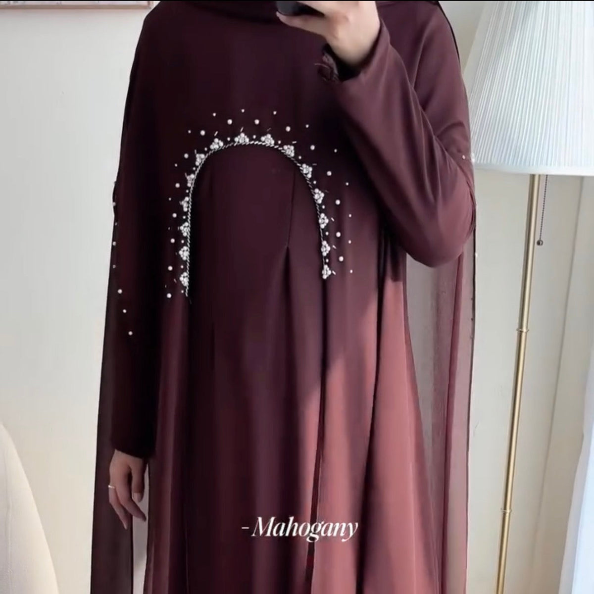 Dania Abaya